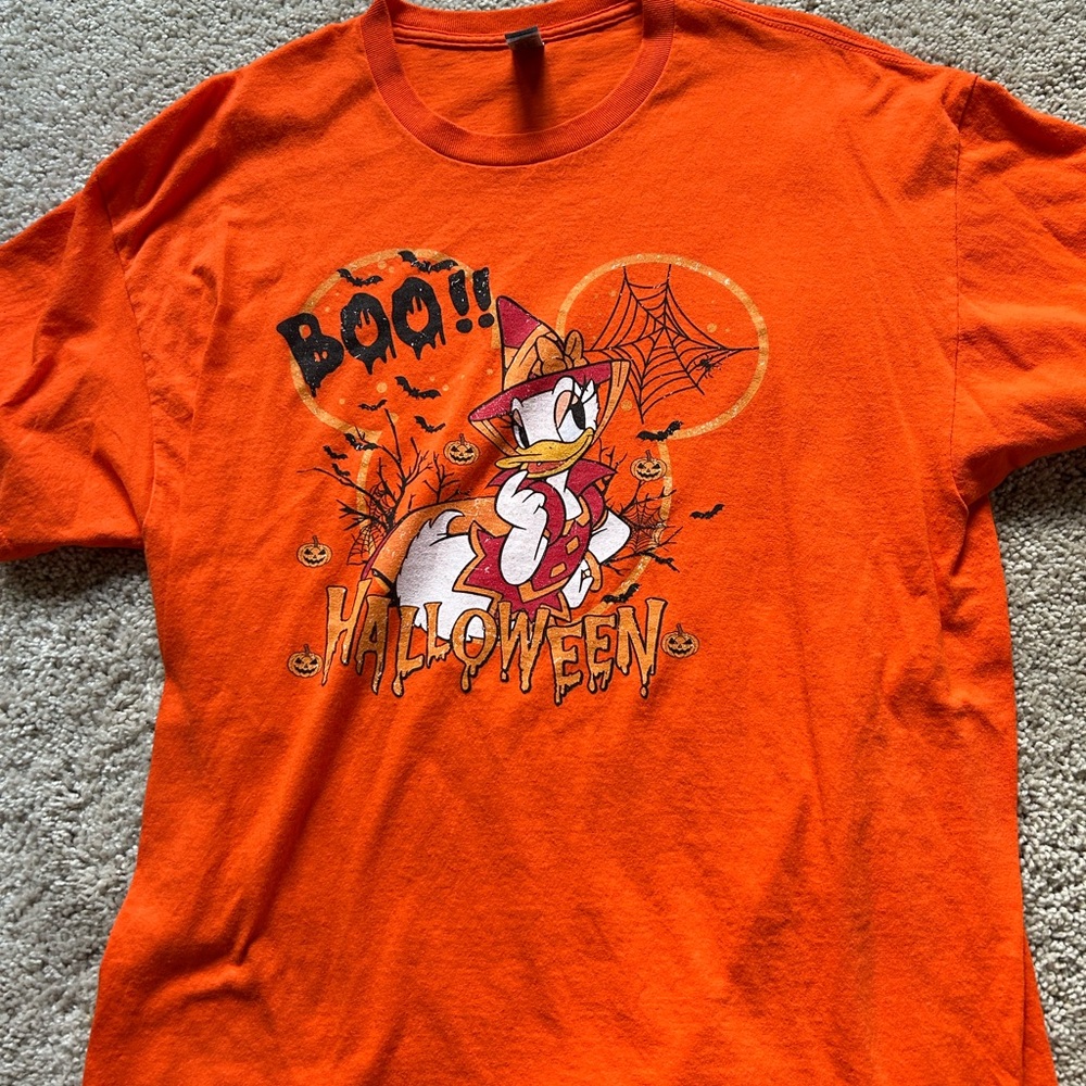 Daisy Duck Disney Halloween Short Sleeve Tee
